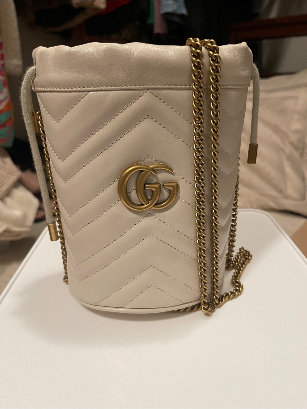 Cream Gucci GG Marmont Bucket Bag Matelasse Leather